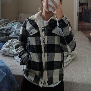 Levi's jacket NWOT price not negotiable